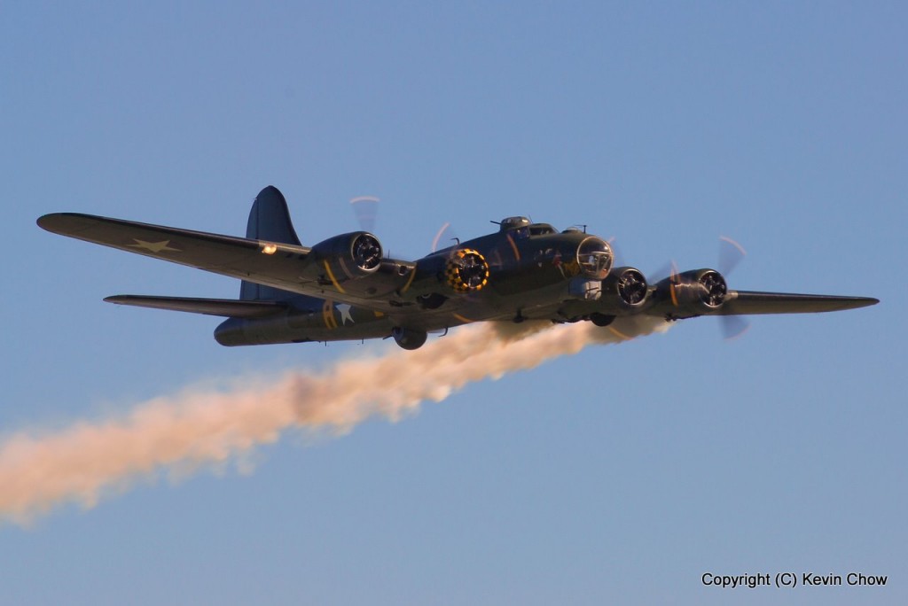 Sally B does the engine fire routine (Nikkor 70-300, 185mm, f/13, 1/160s)